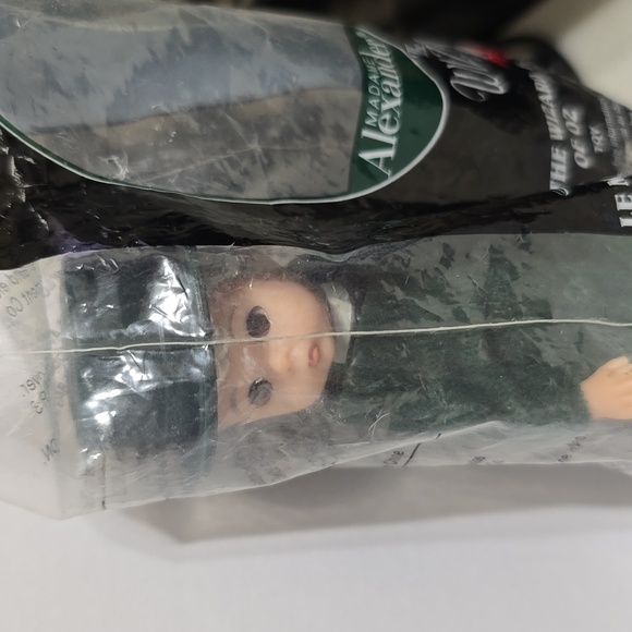 Toy - Picture 2 of 3